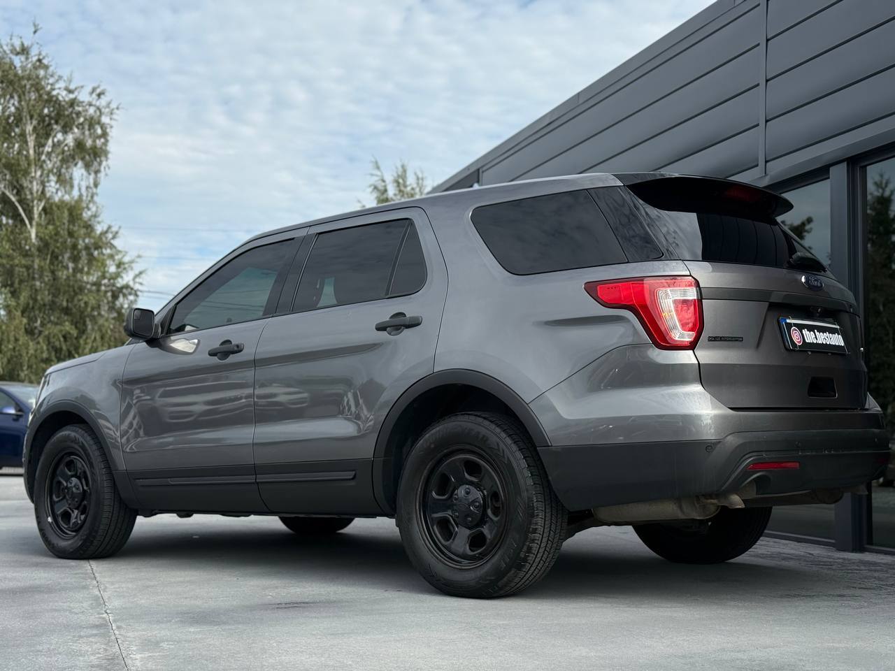 Ford Explorer - фото 6