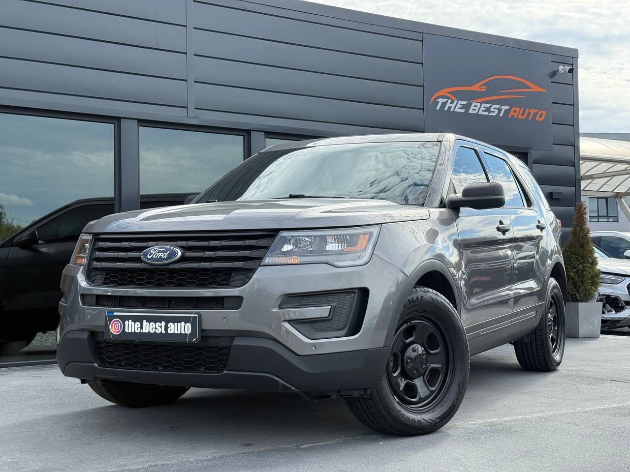 Ford Explorer - фото 2