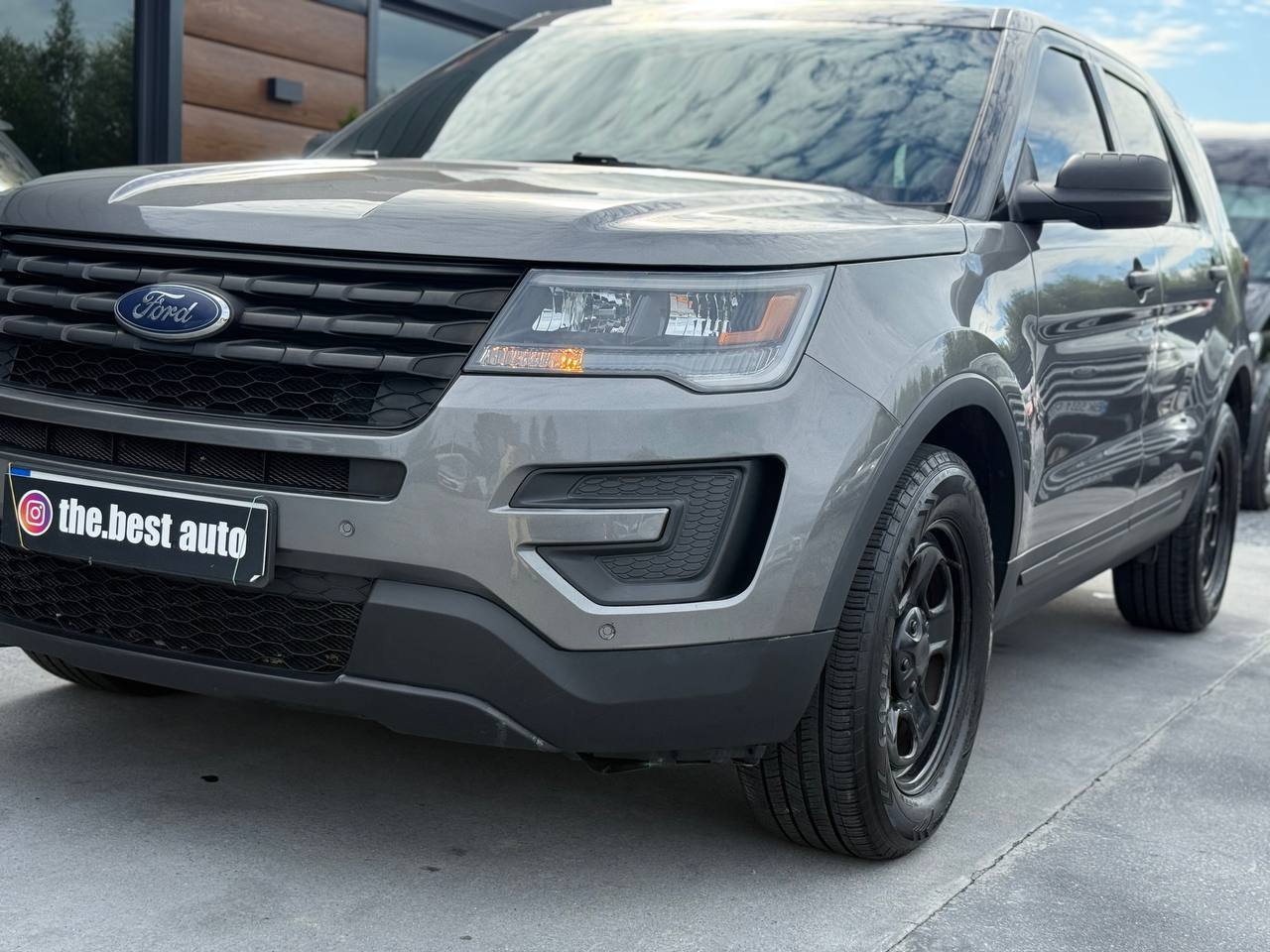 Ford Explorer - фото 16