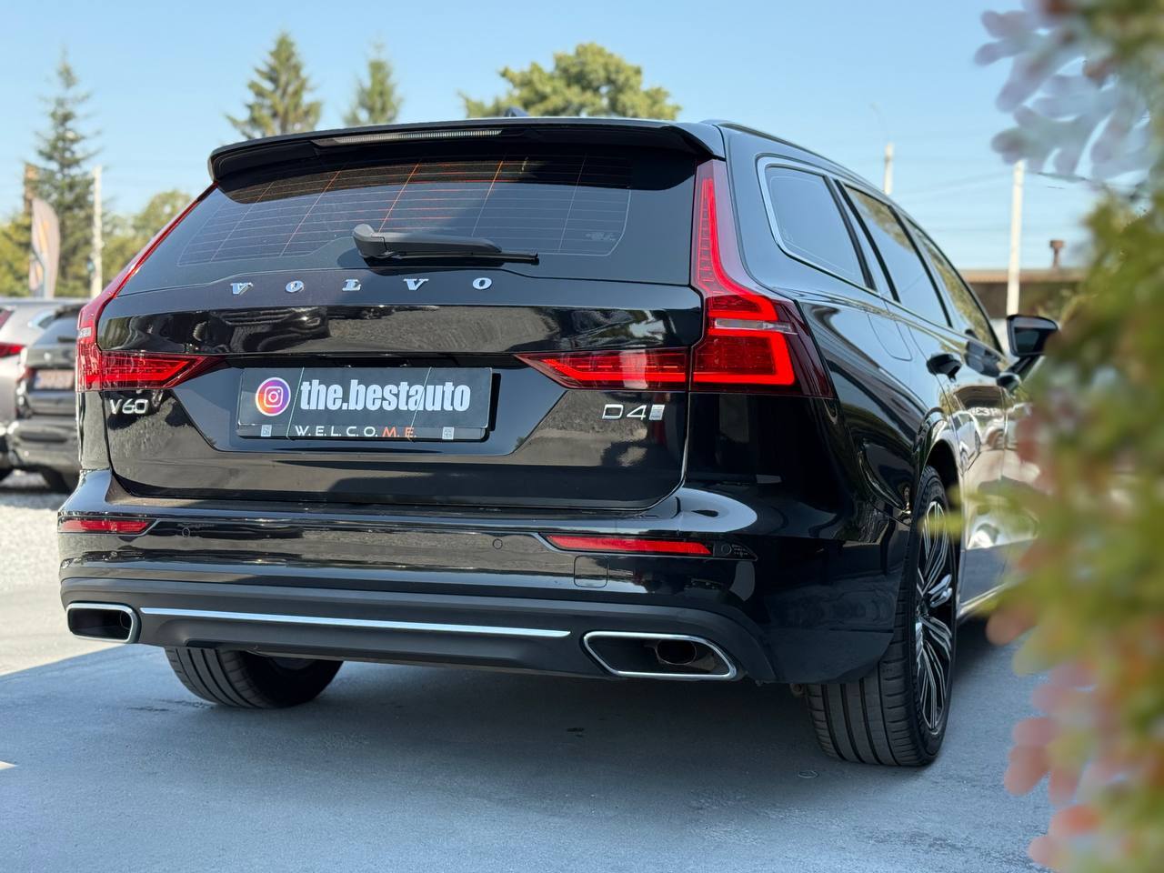 Volvo V60 - фото 11