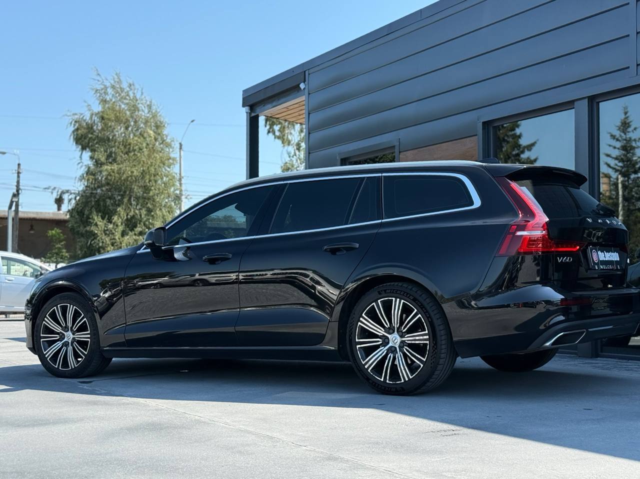 Volvo V60 - фото 5