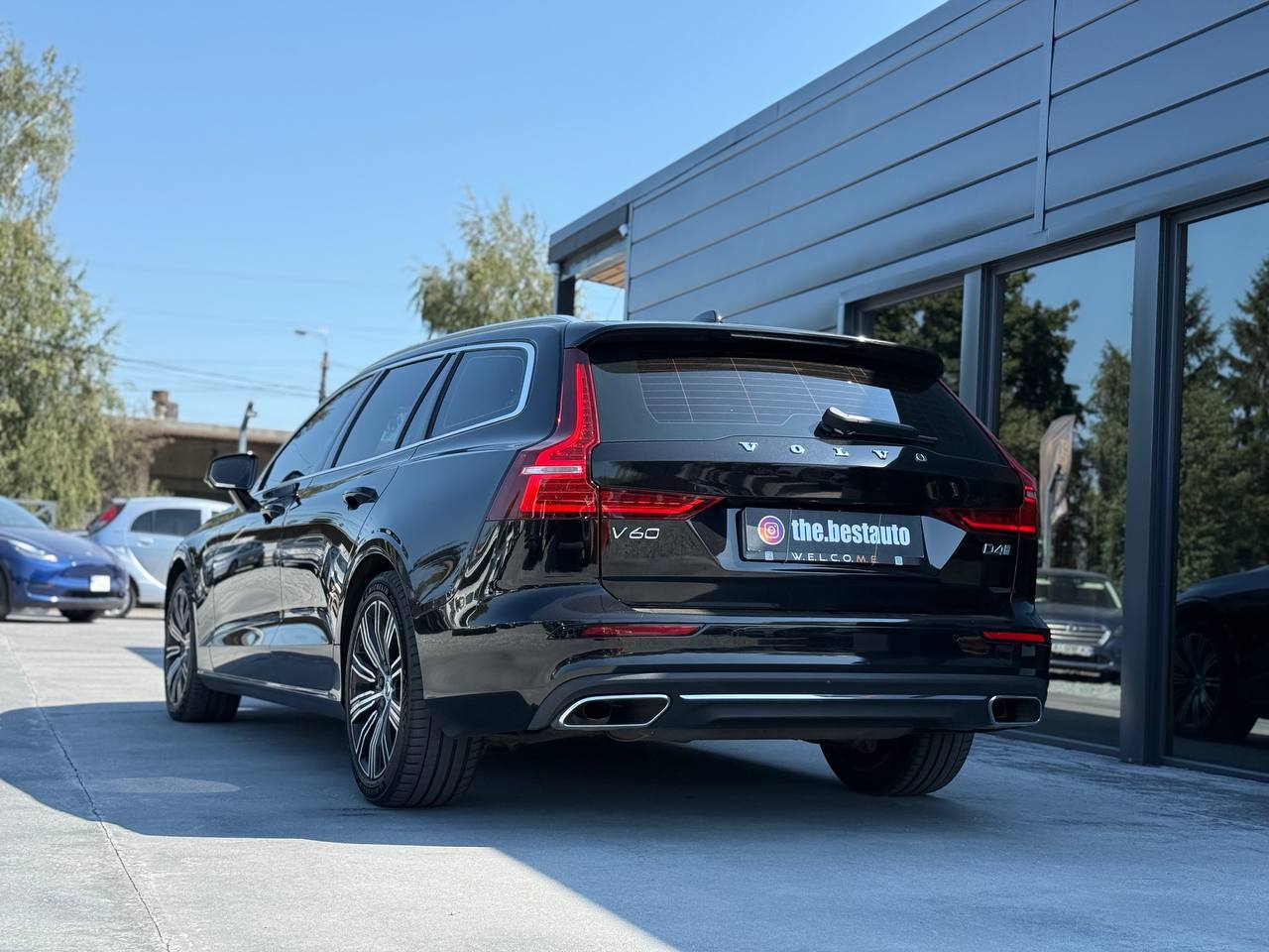 Volvo V60 - фото 9