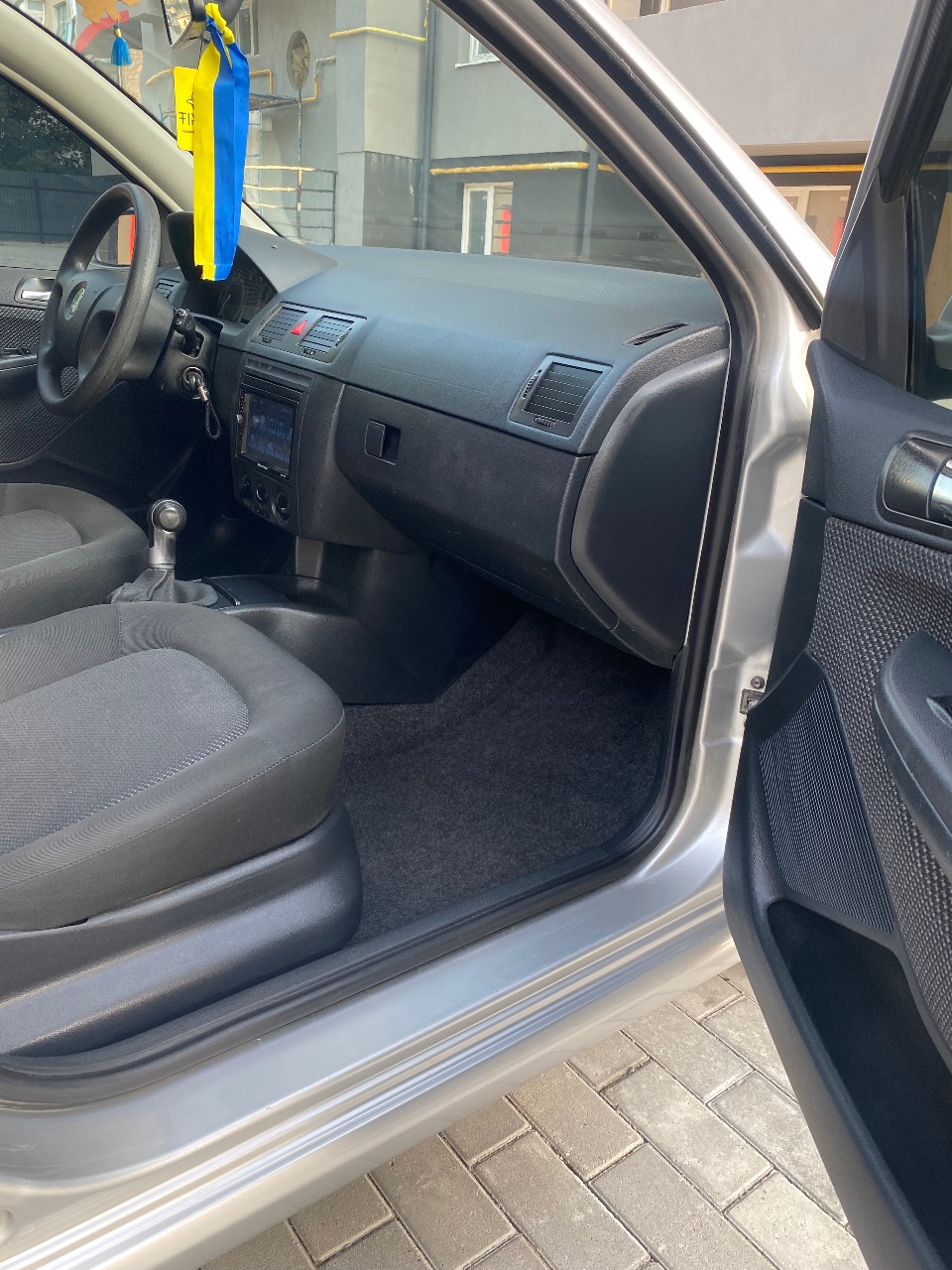 Skoda Fabia - фото 11