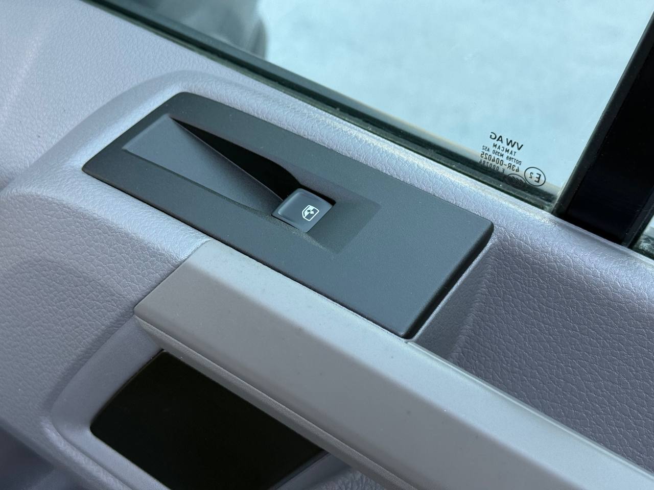 Volkswagen Transporter - фото 48