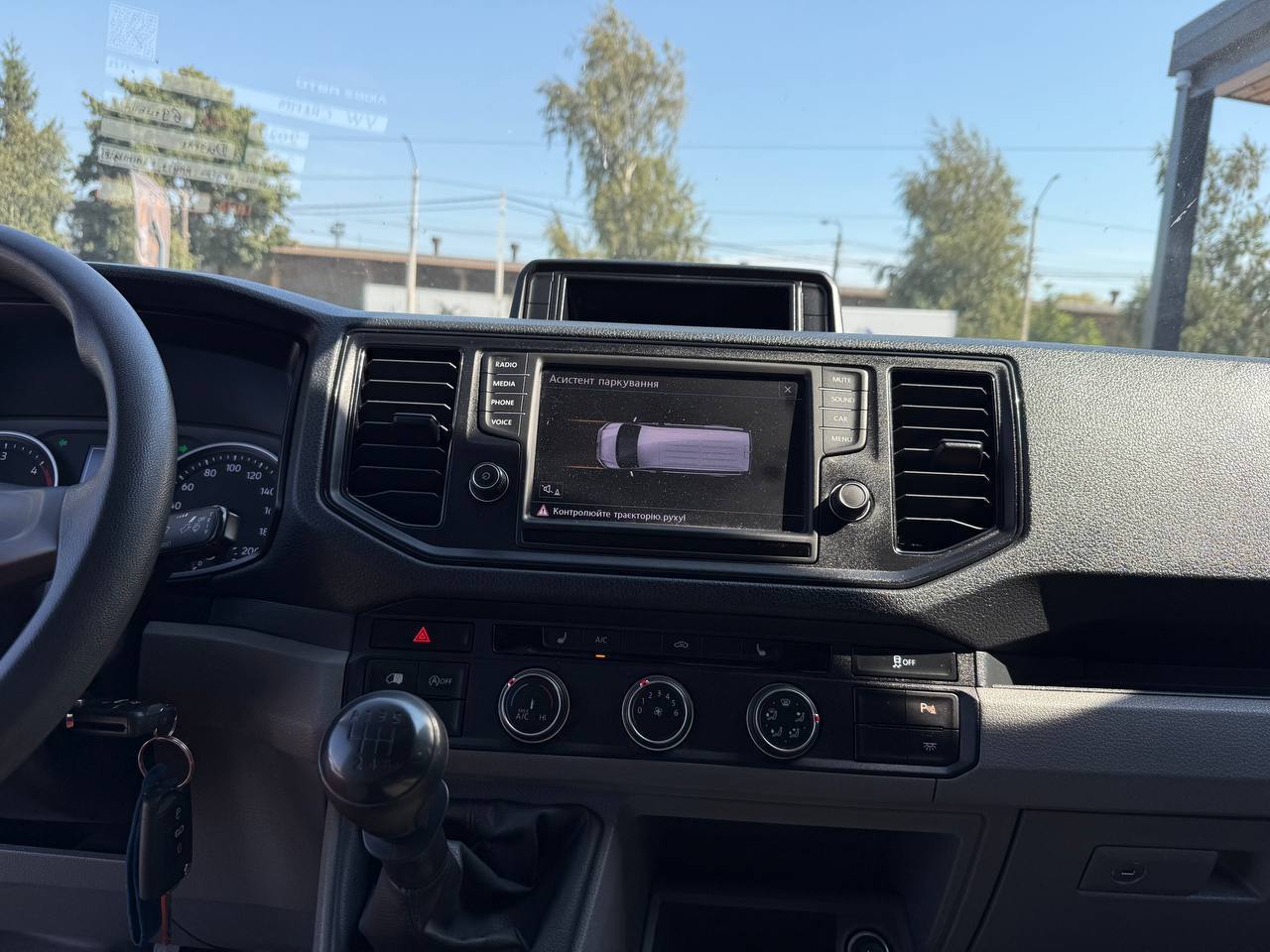 Volkswagen Transporter - фото 24