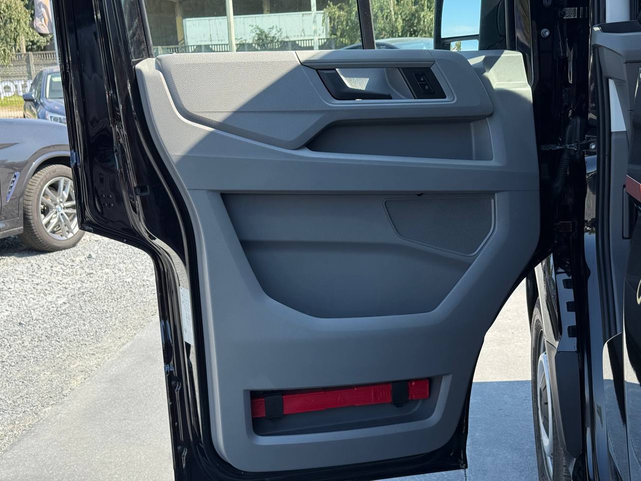 Volkswagen Transporter - фото 14