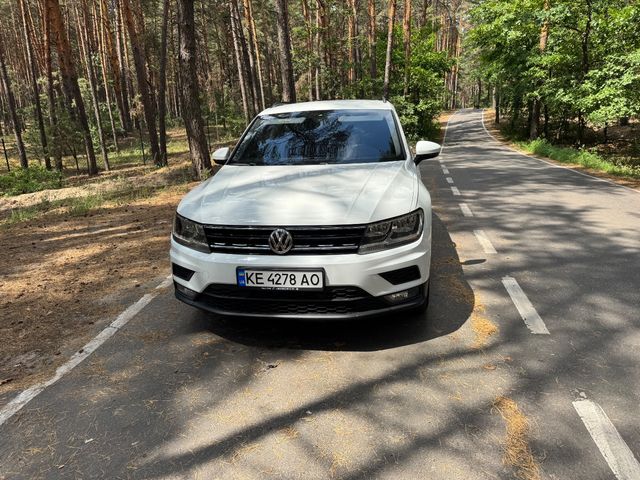 Volkswagen Tiguan - фото 3