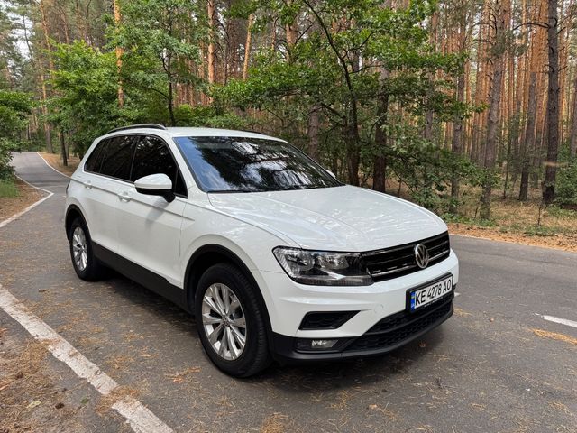Volkswagen Tiguan - фото 4