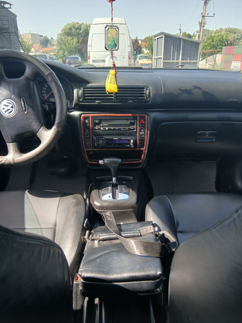 Volkswagen Passat - фото 7