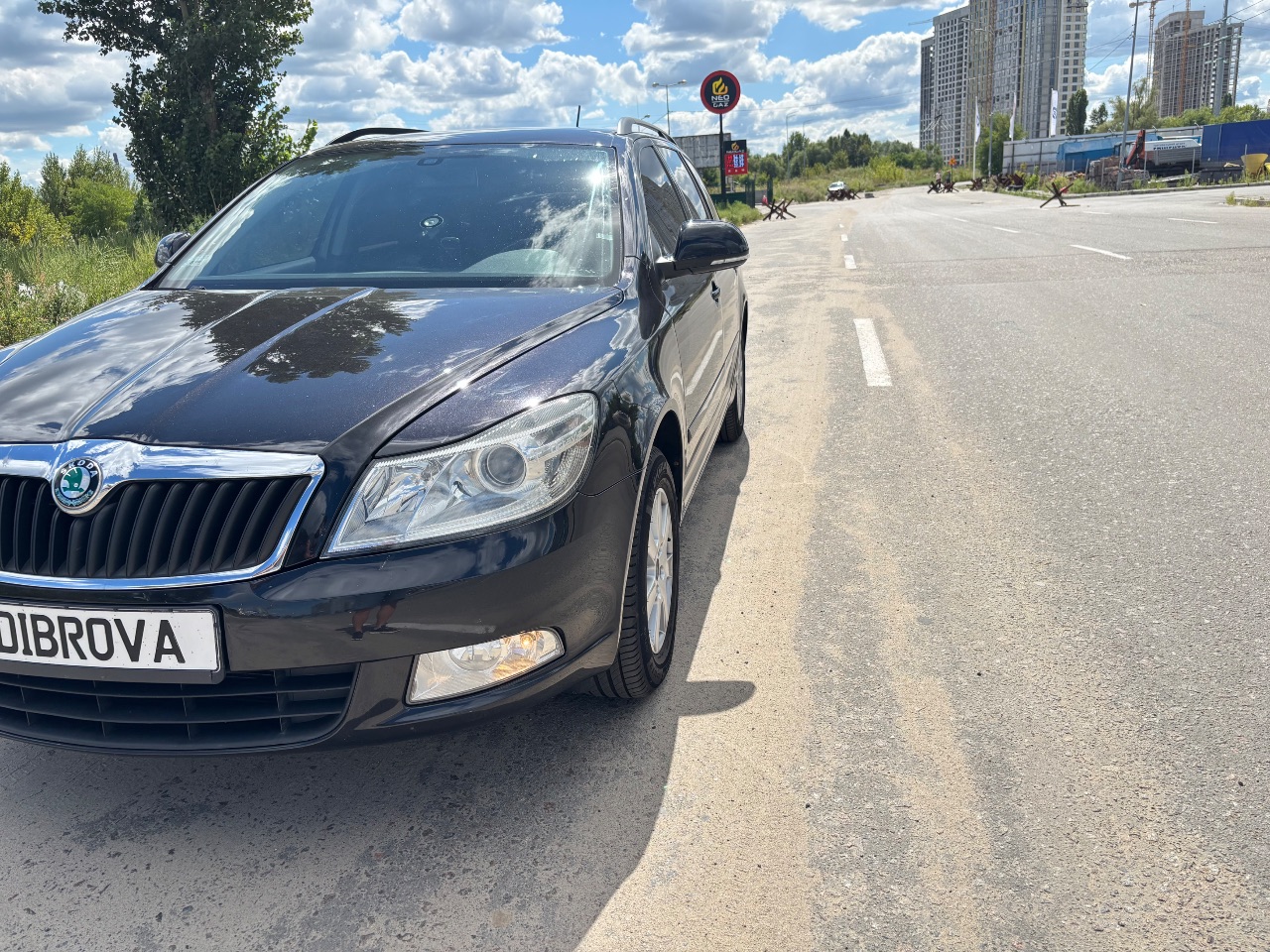 Skoda Octavia - фото 2