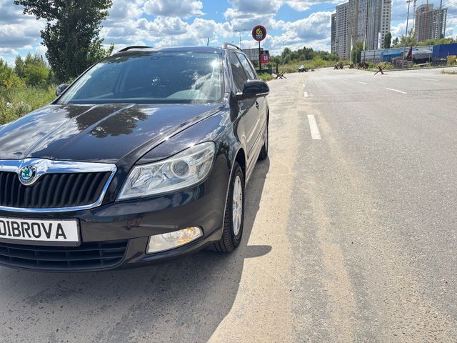Skoda Octavia - фото 2