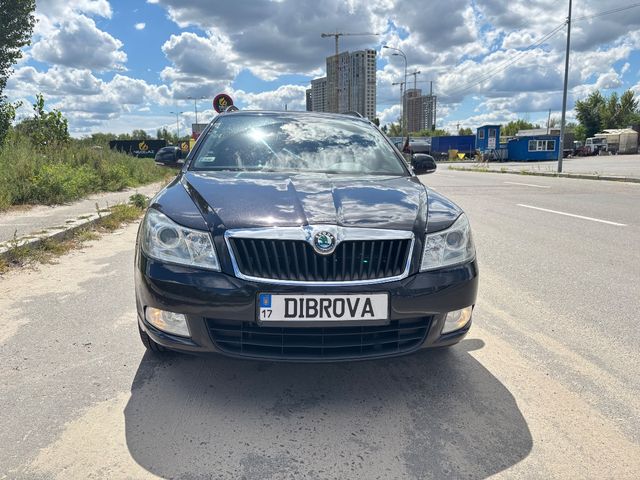 Skoda Octavia - фото 1