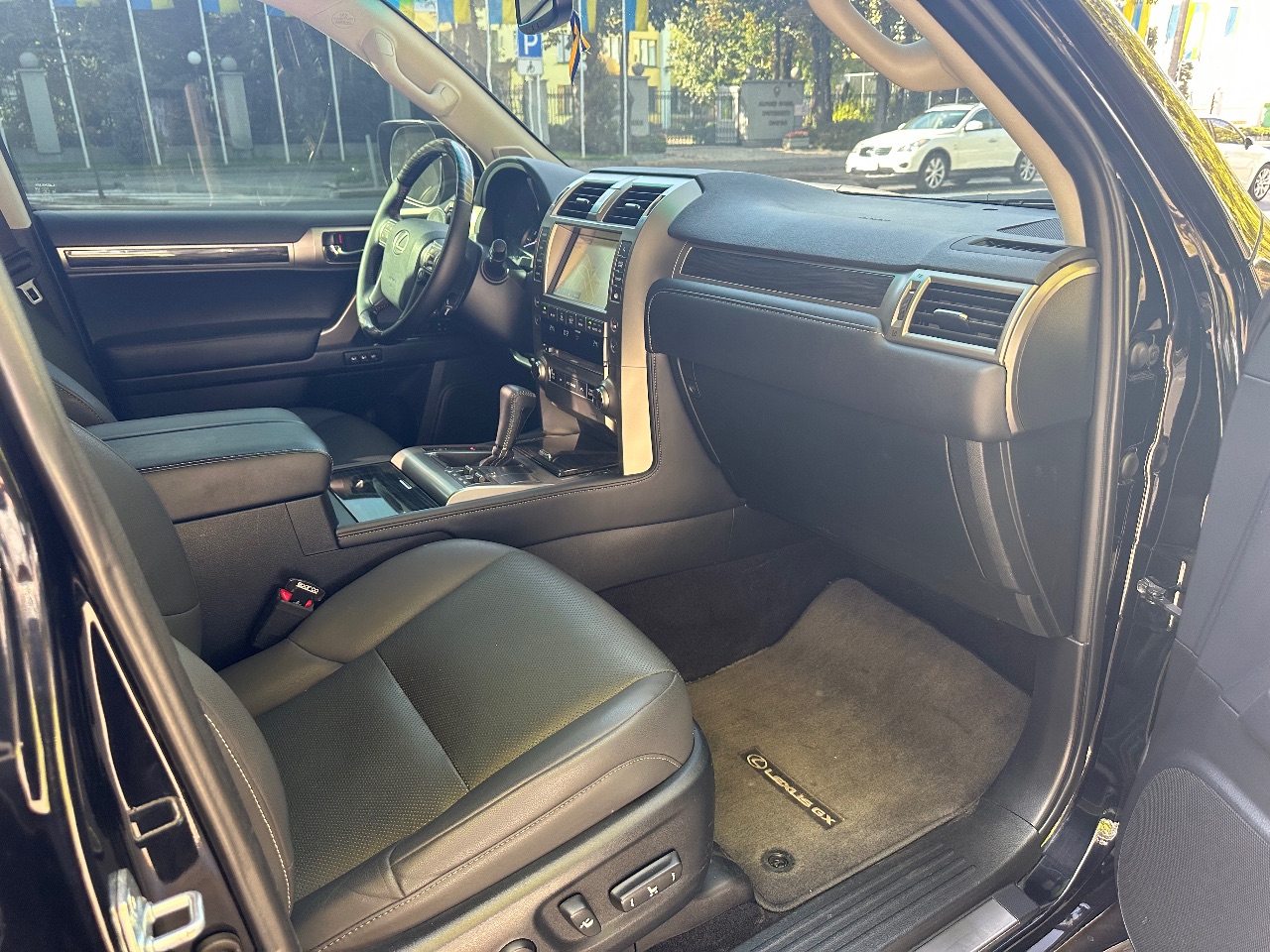 Lexus GX - фото 6