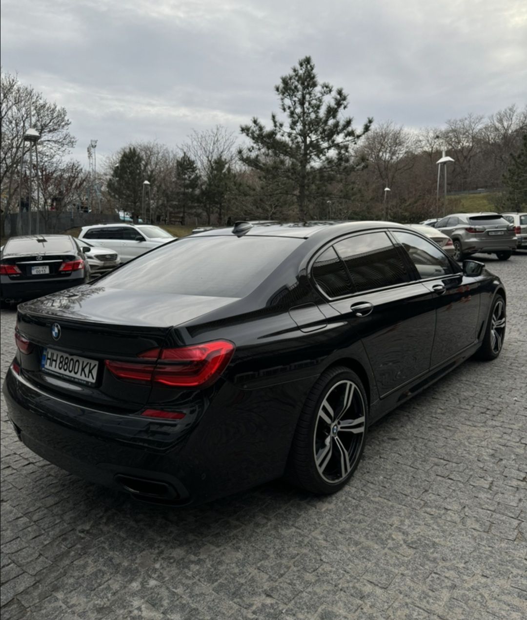 BMW 7 серії - фото 2