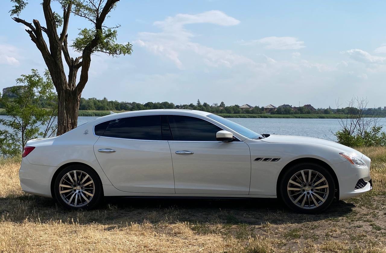 Maserati Quattroporte - фото 24
