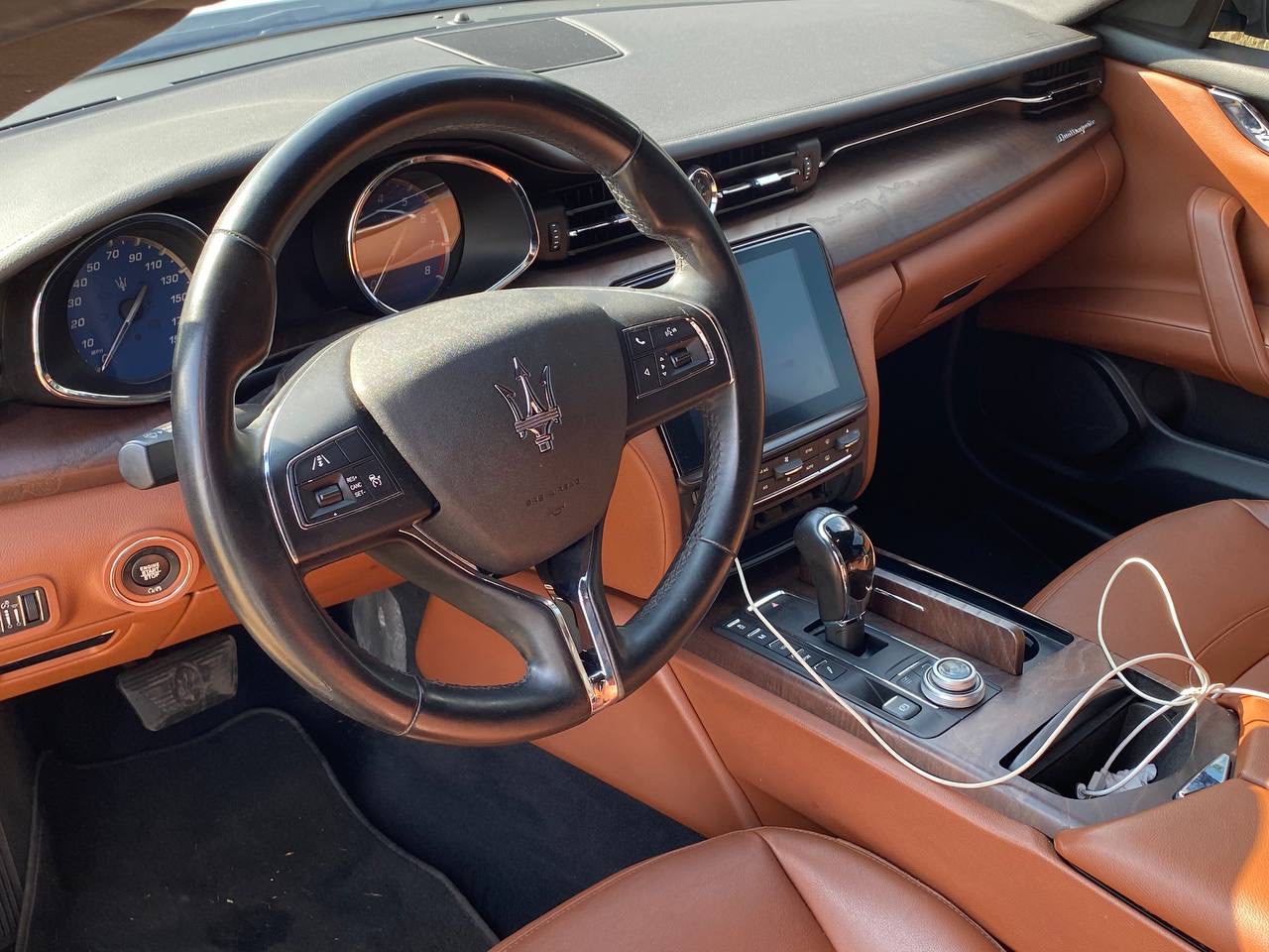 Maserati Quattroporte - фото 21