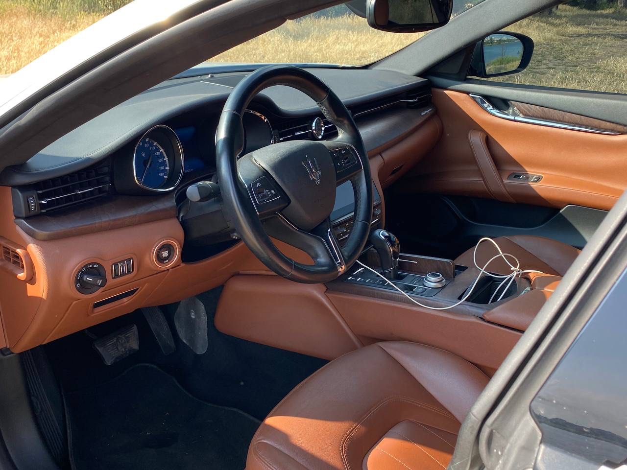 Maserati Quattroporte - фото 25