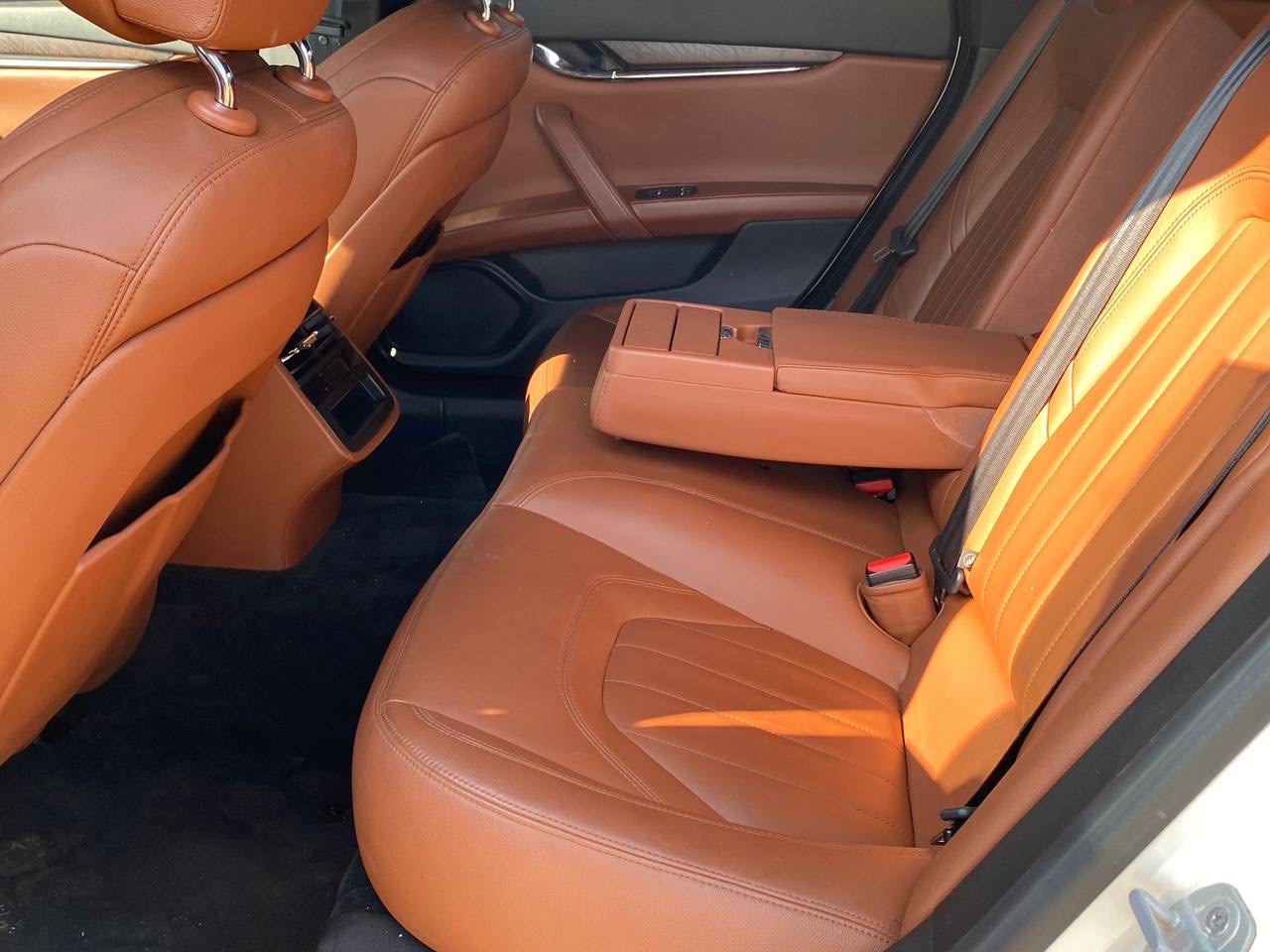 Maserati Quattroporte - фото 26