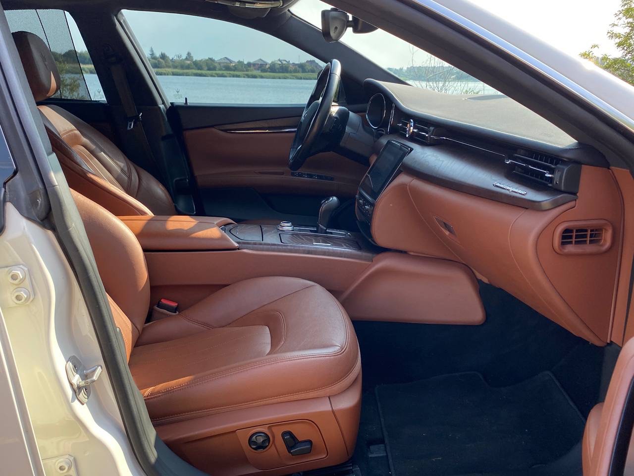 Maserati Quattroporte - фото 28