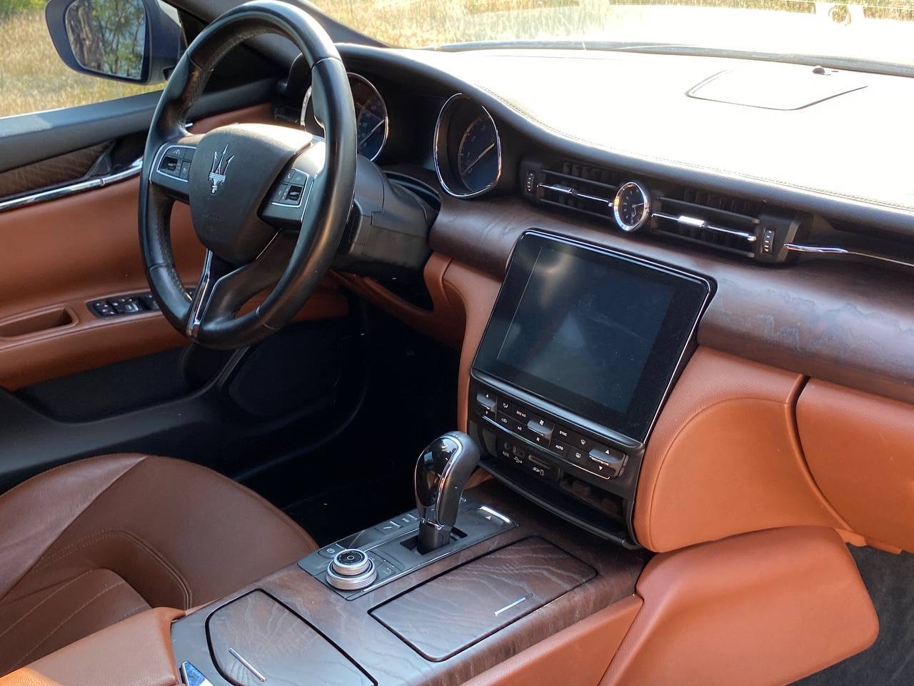 Maserati Quattroporte - фото 11