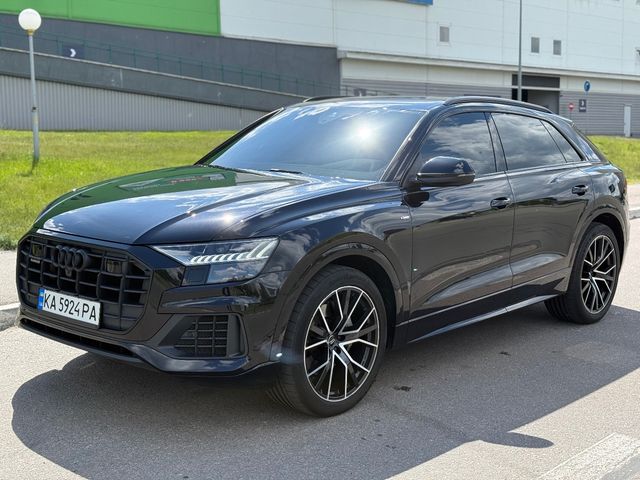 Audi Q8 - фото 3