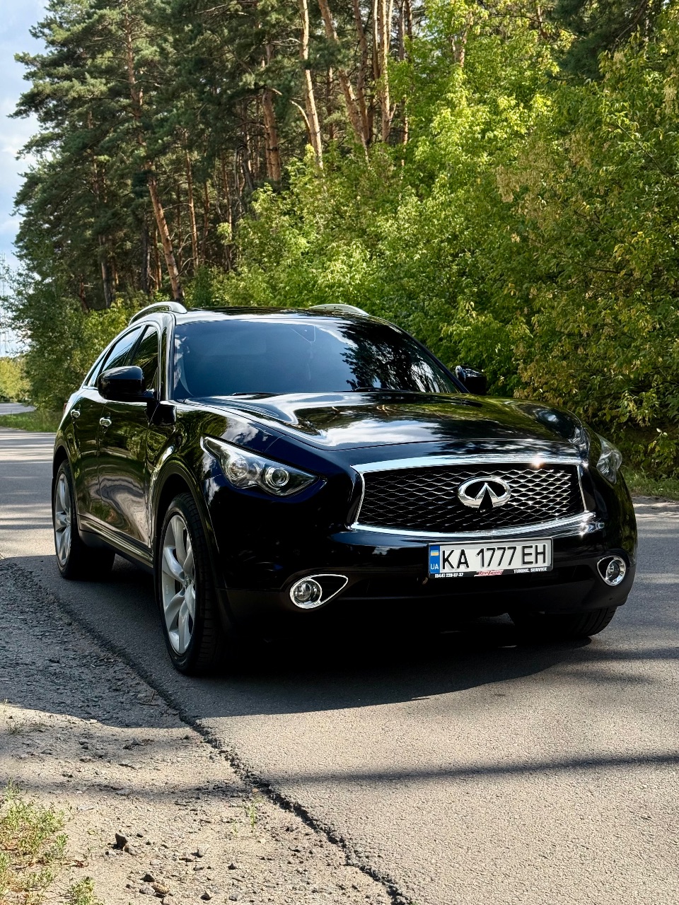 Infiniti FX - фото 3