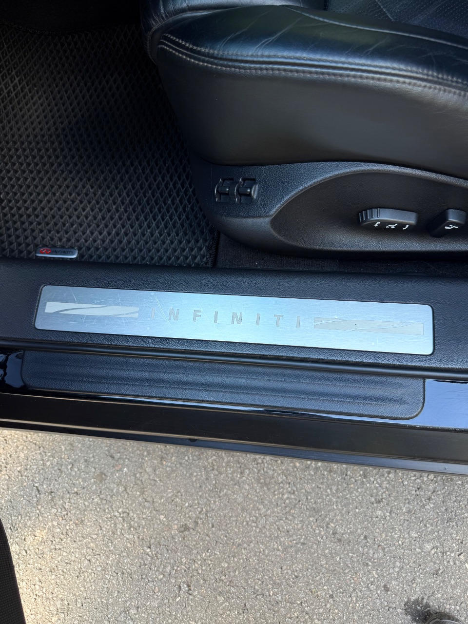 Infiniti FX - фото 19