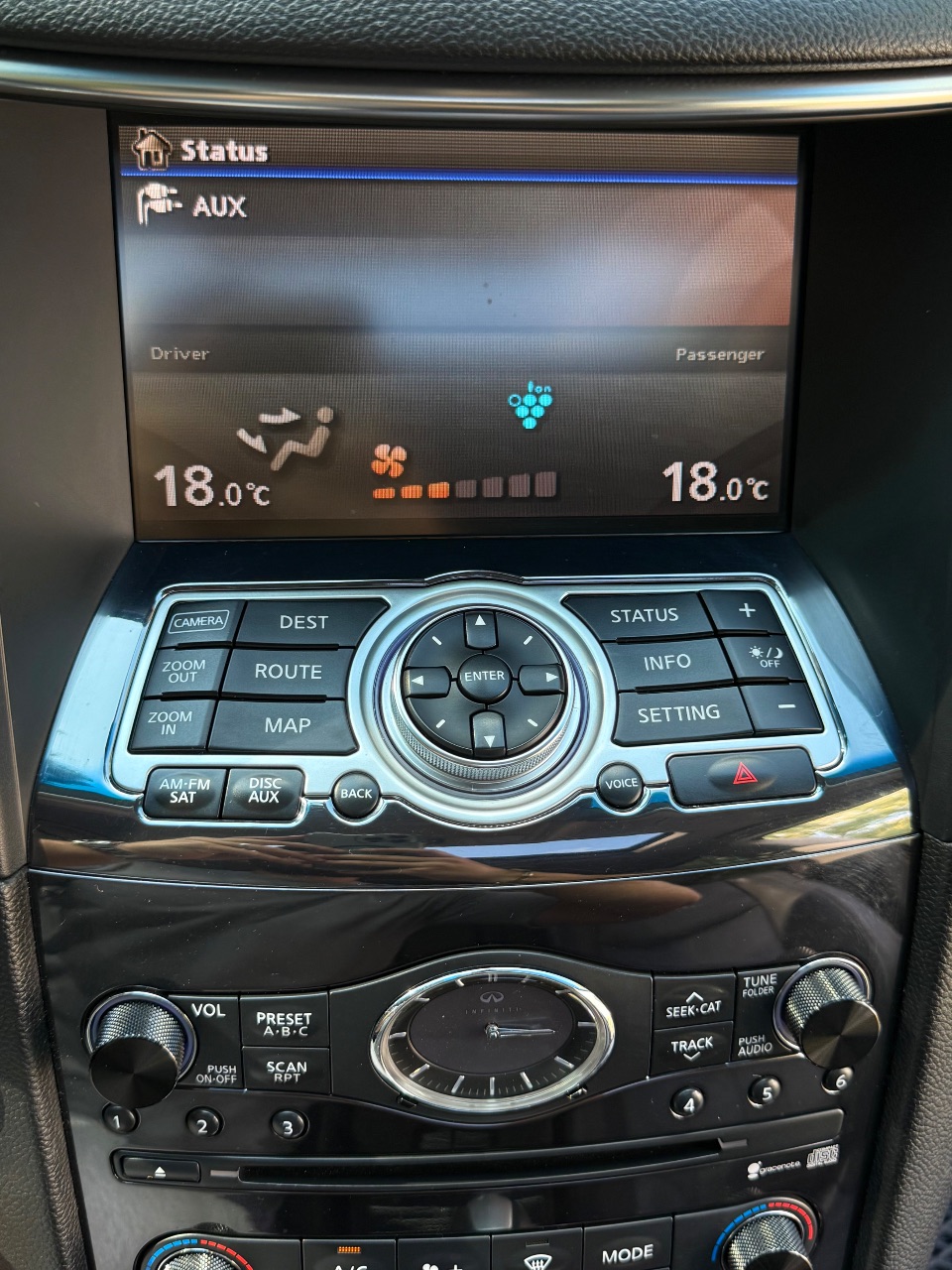 Infiniti FX - фото 43