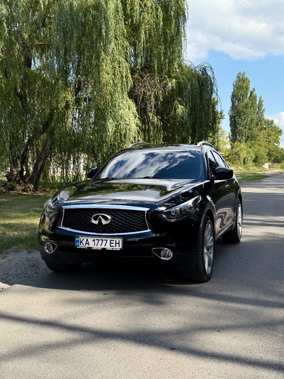 Infiniti FX - фото 1