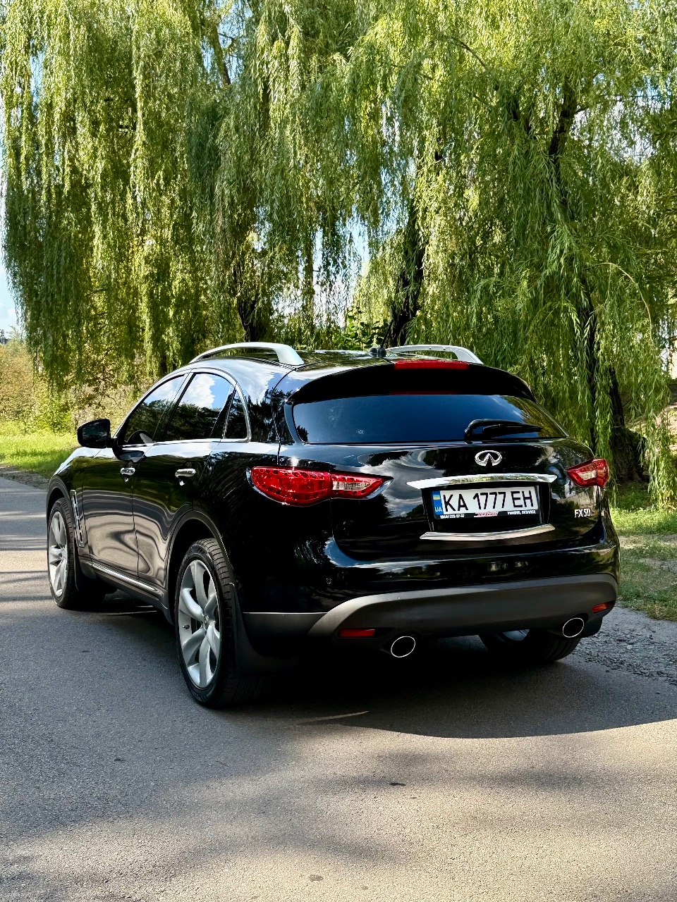 Infiniti FX - фото 9