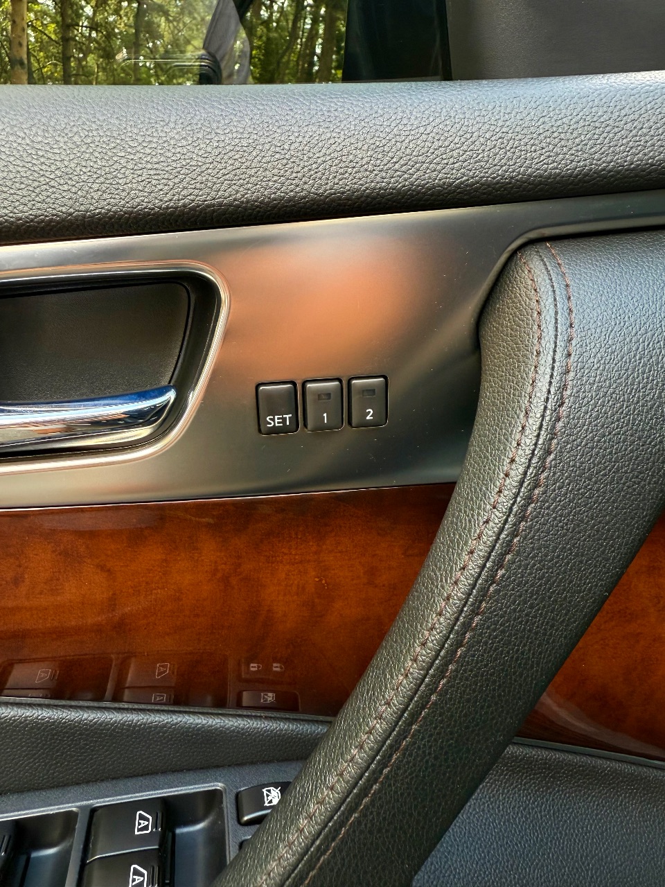 Infiniti FX - фото 17
