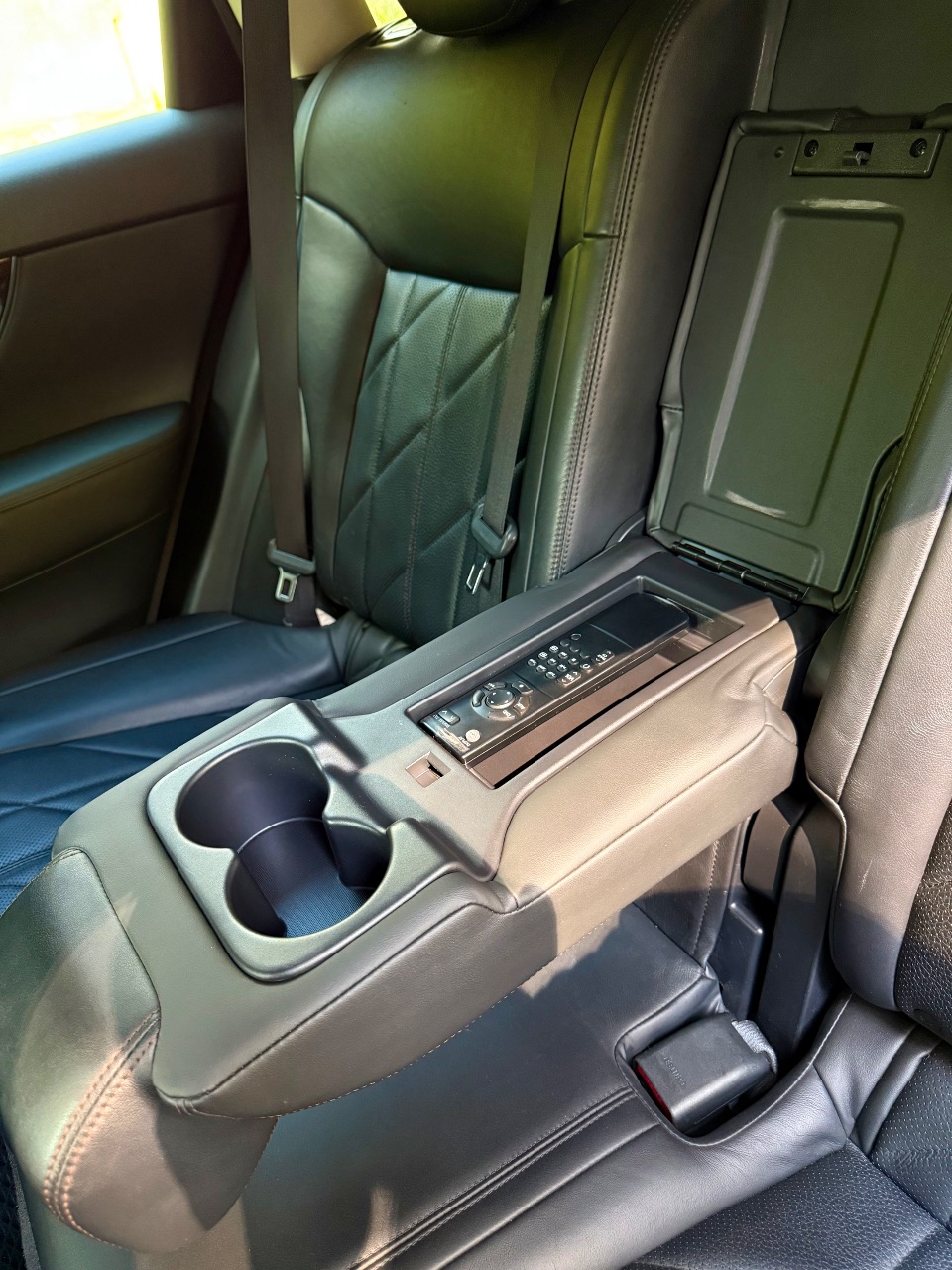 Infiniti FX - фото 26