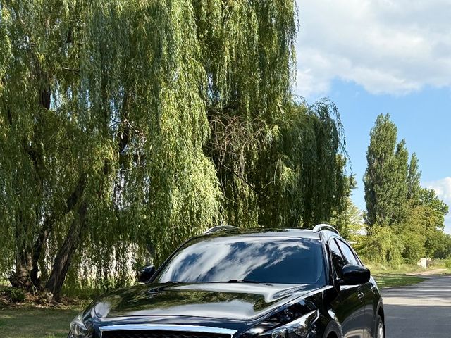 Infiniti FX - зображення 1