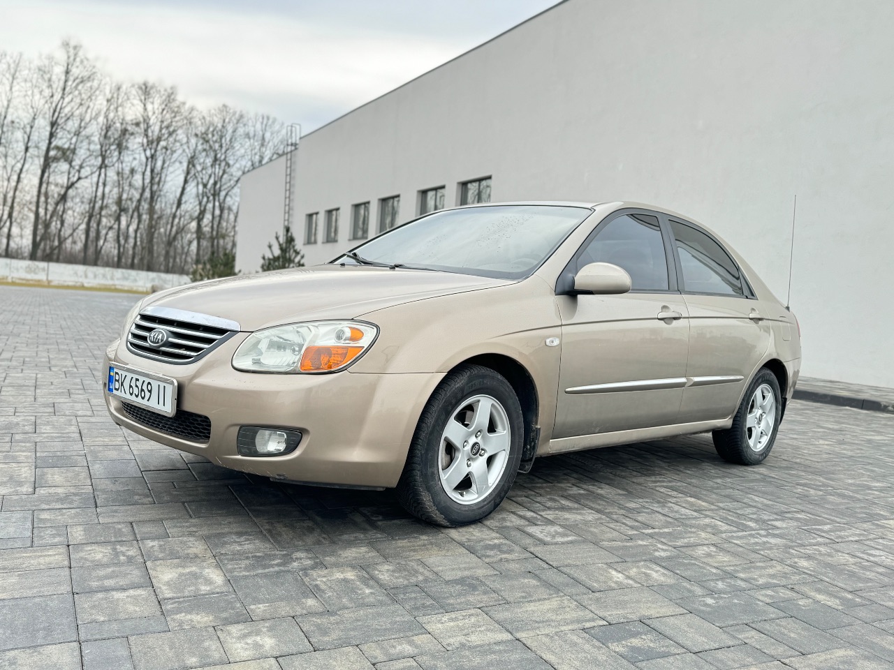 Kia Cerato - фото 1