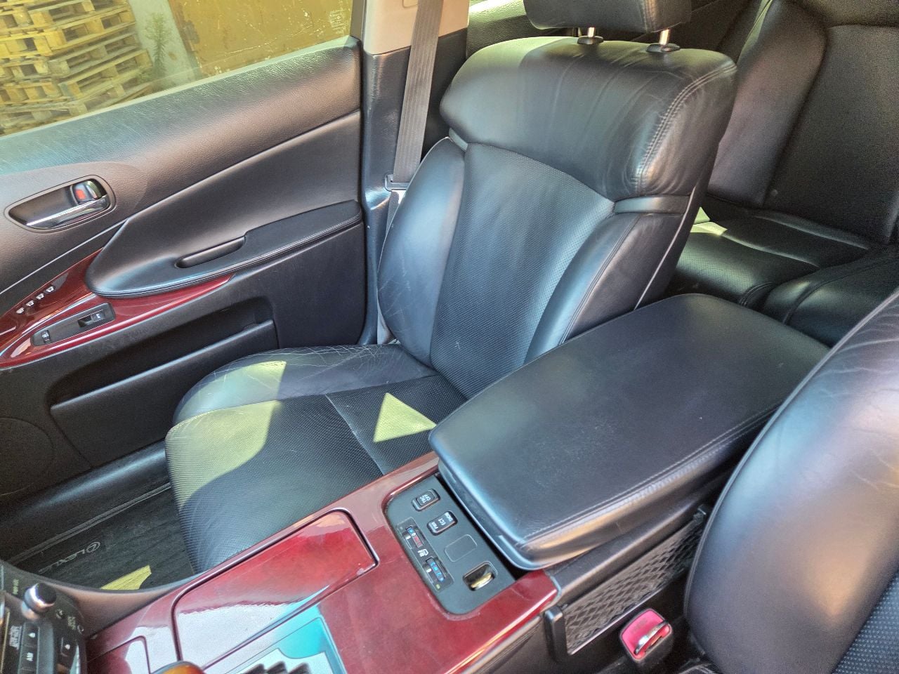 Lexus GS - фото 11