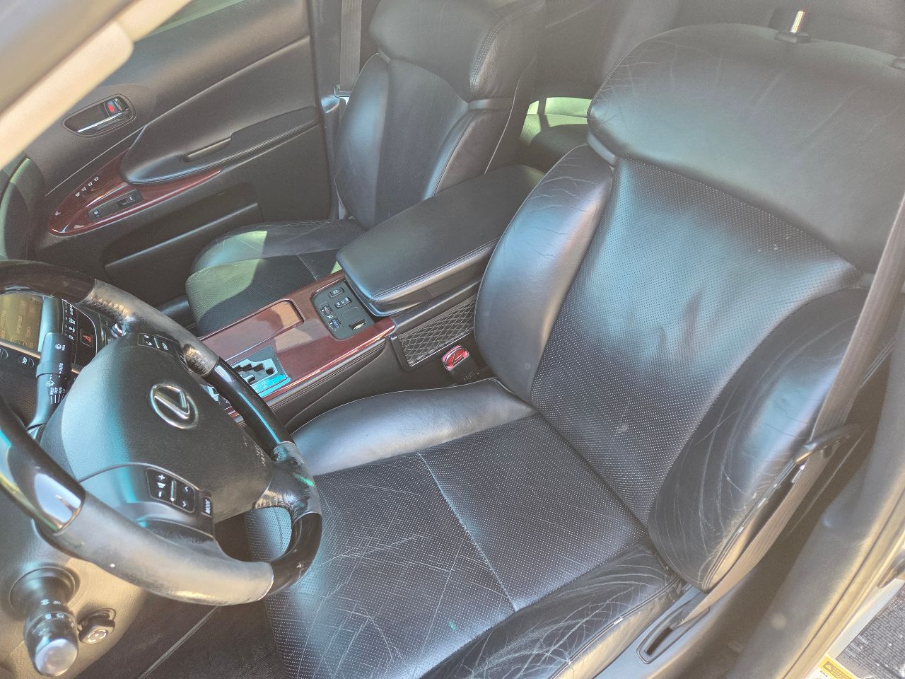 Lexus GS - фото 10