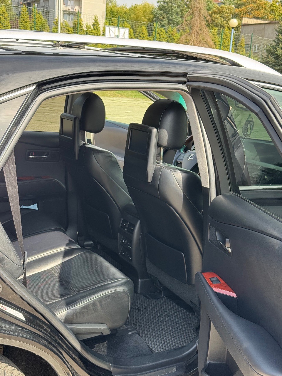 Lexus RX - фото 14