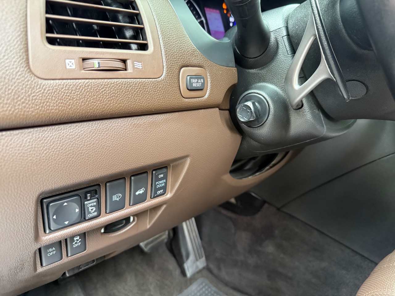 Infiniti QX70 - фото 7