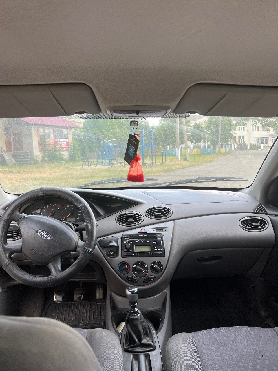 Ford Focus - фото 7