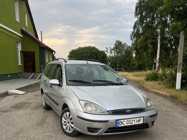 Ford Focus - фото 1