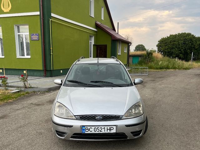 Ford Focus - фото 4