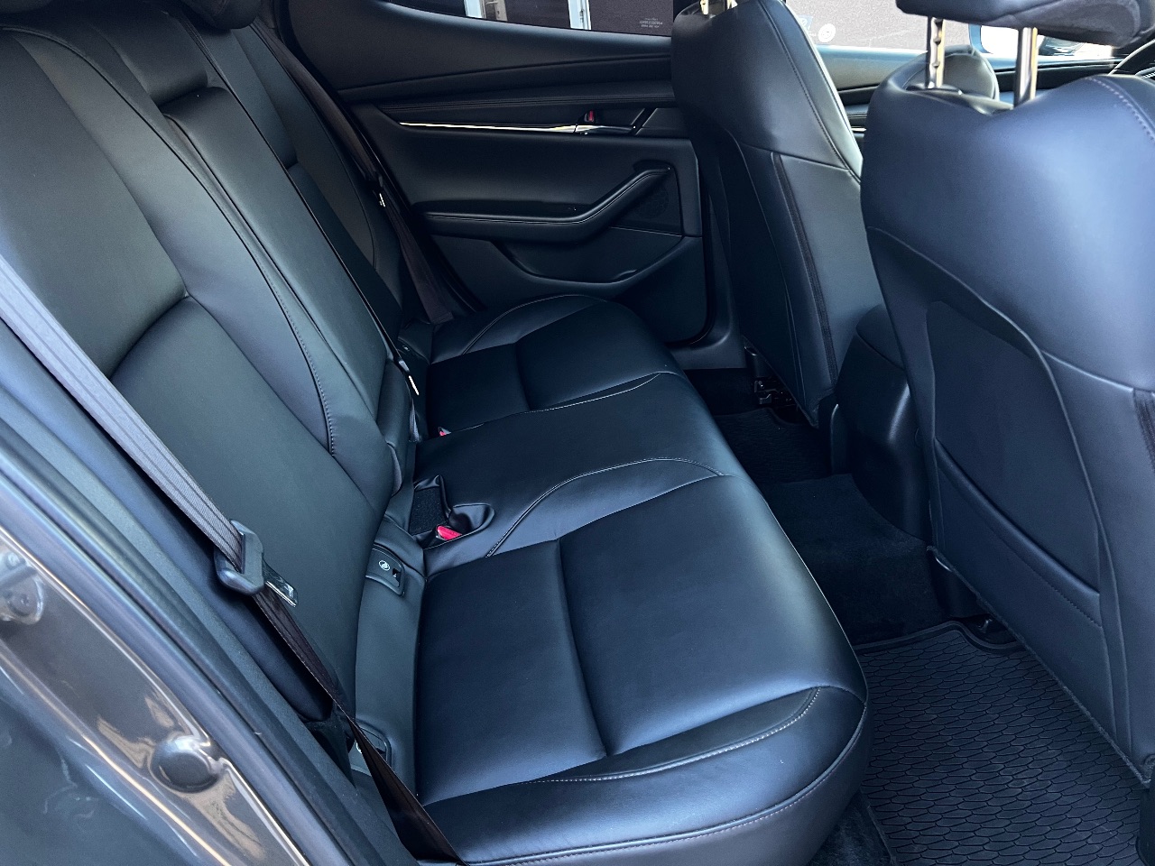 Mazda 3 - фото 33