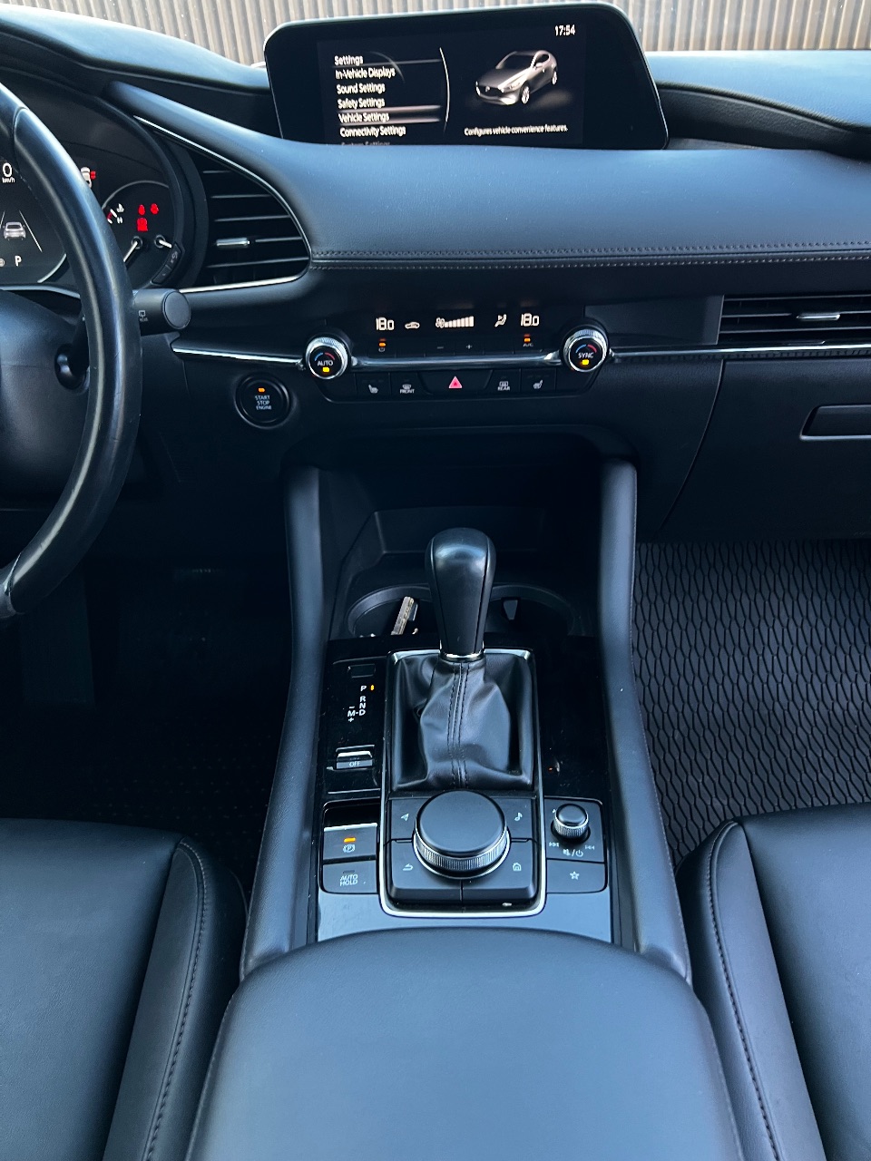 Mazda 3 - фото 31