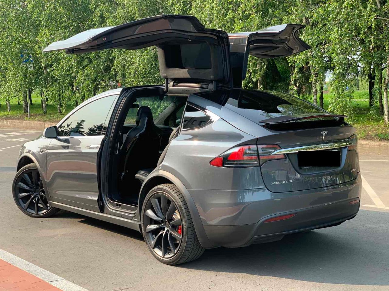 Tesla Model X - фото 43