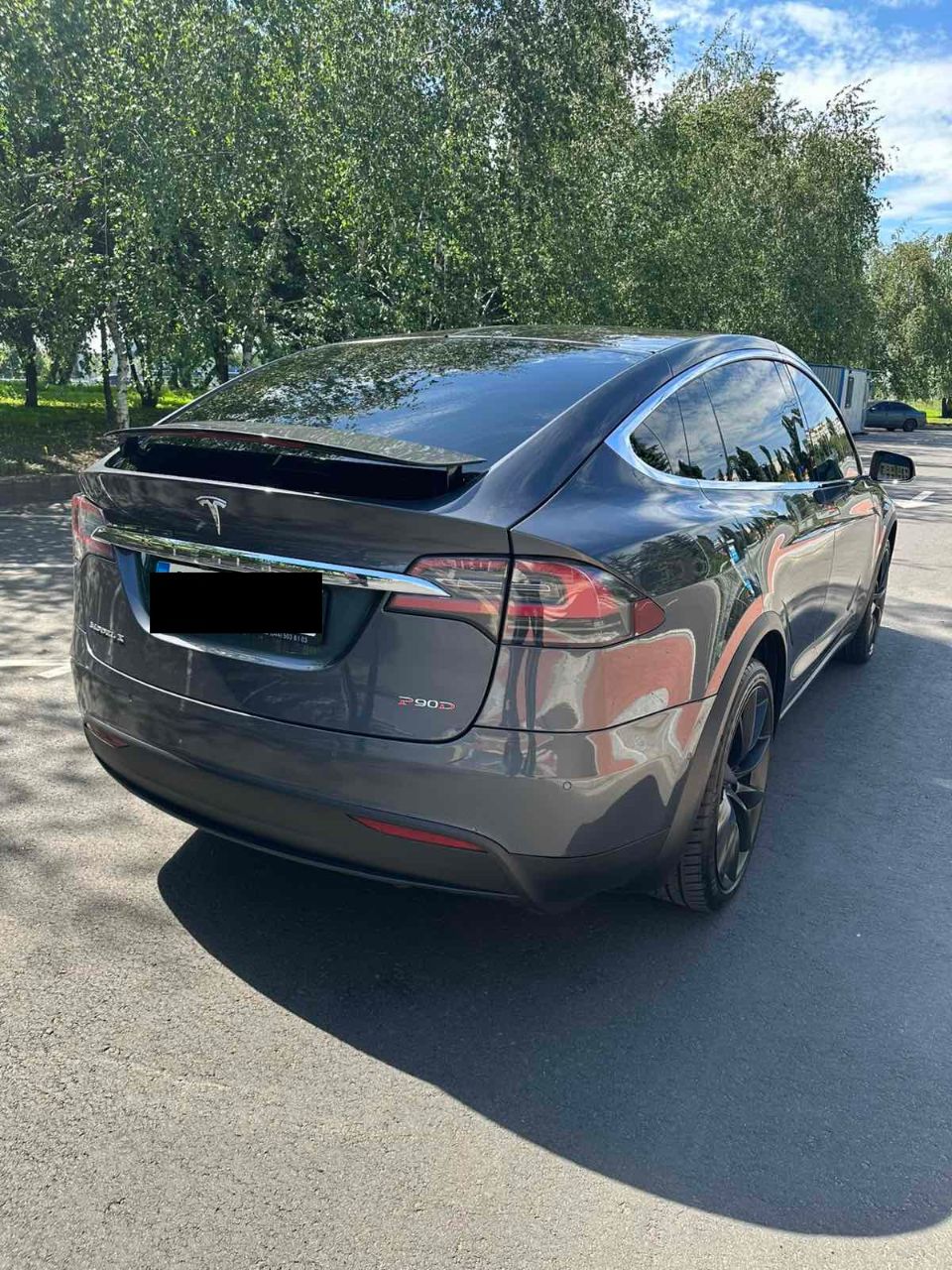 Tesla Model X - фото 37