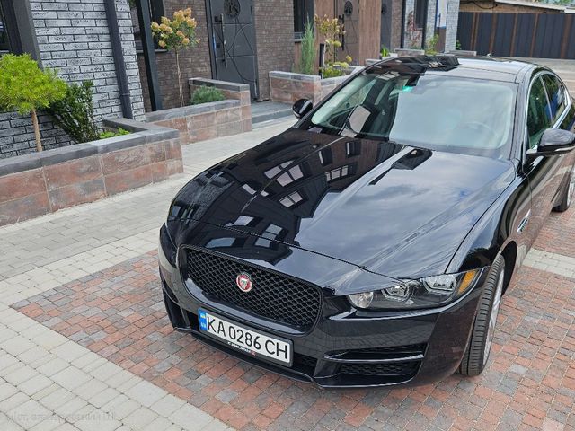 Jaguar XE - зображення 5