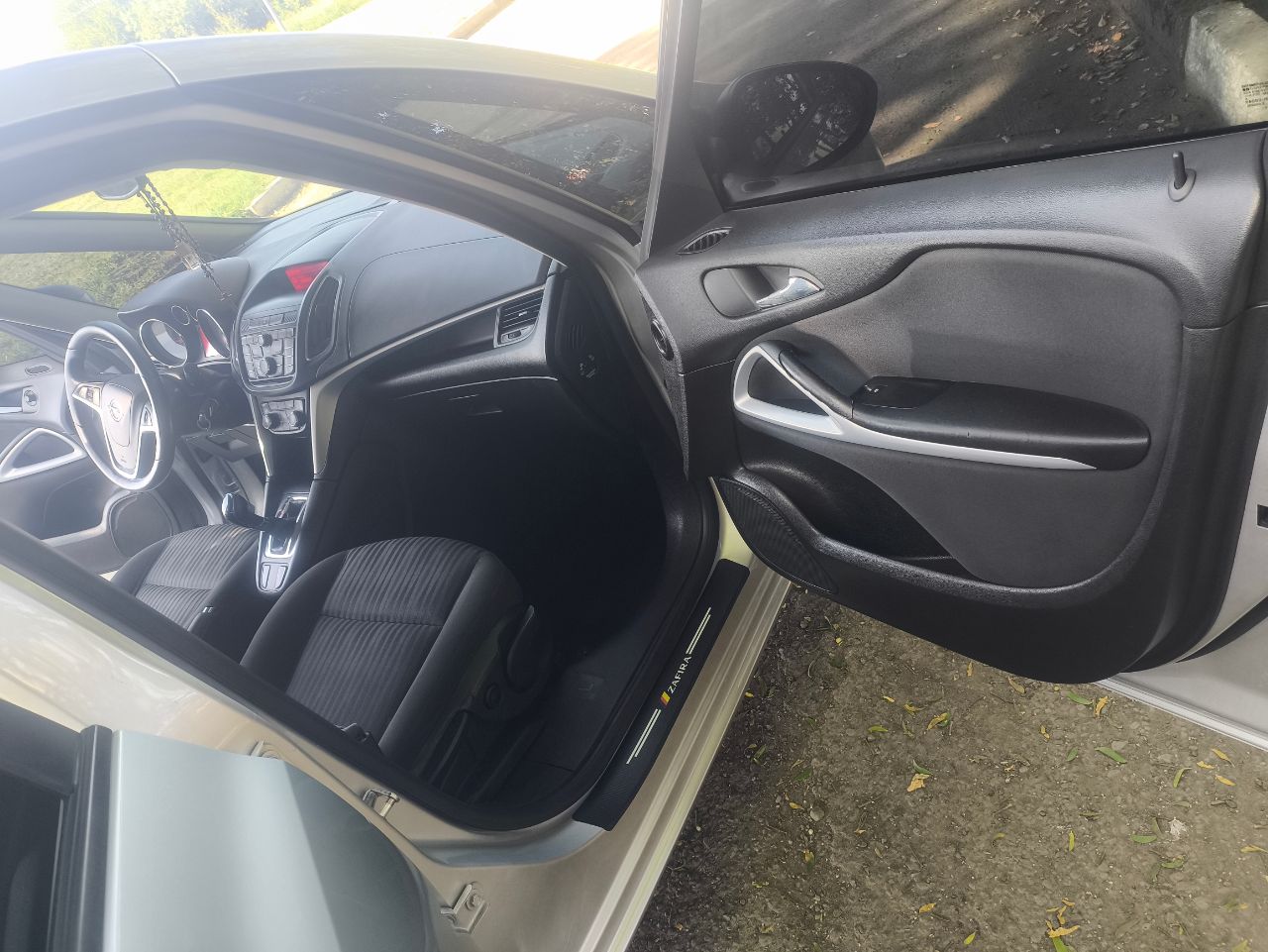 Opel Zafira - фото 34