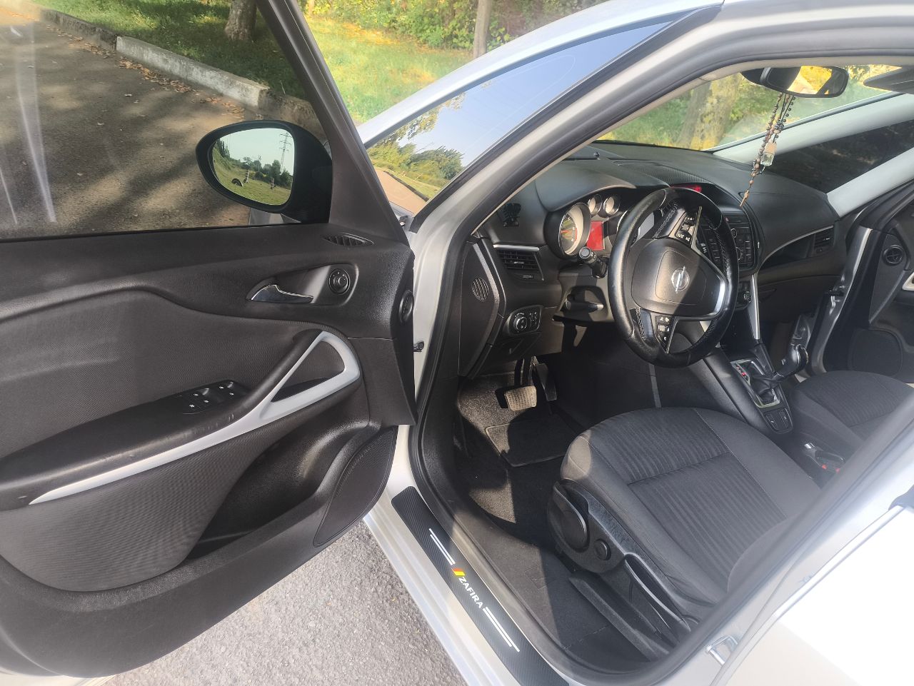 Opel Zafira - фото 30