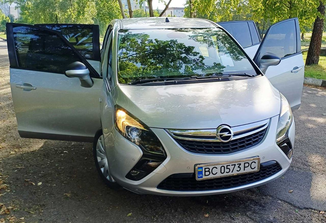 Opel Zafira - фото 15