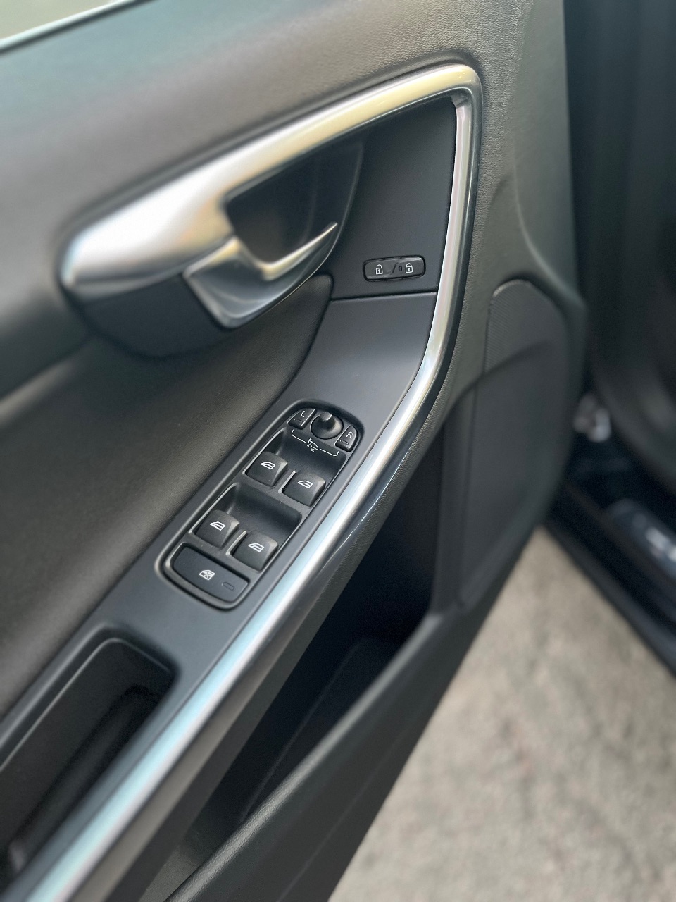 Volvo V60 - фото 9